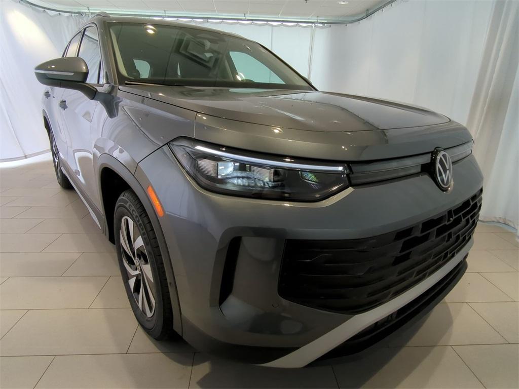 new 2025 Volkswagen Tiguan car, priced at $31,217
