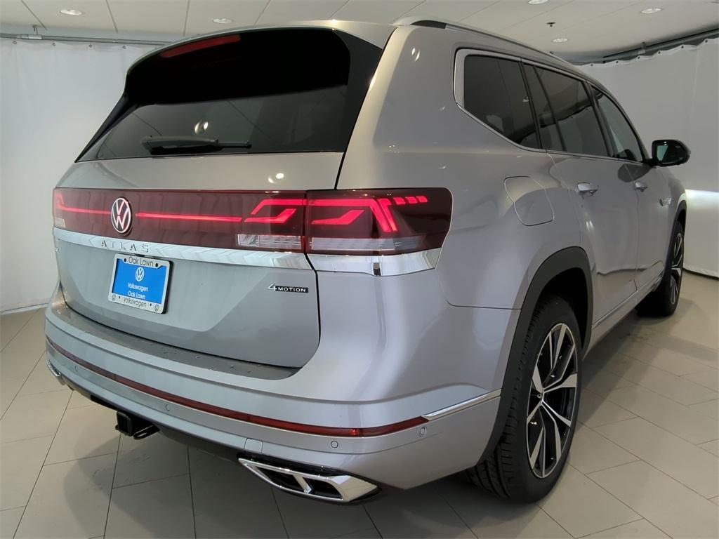 new 2025 Volkswagen Atlas car, priced at $51,009