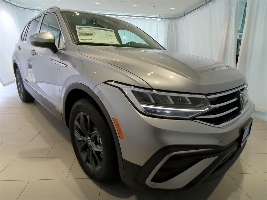 new 2024 Volkswagen Tiguan car, priced at $31,402