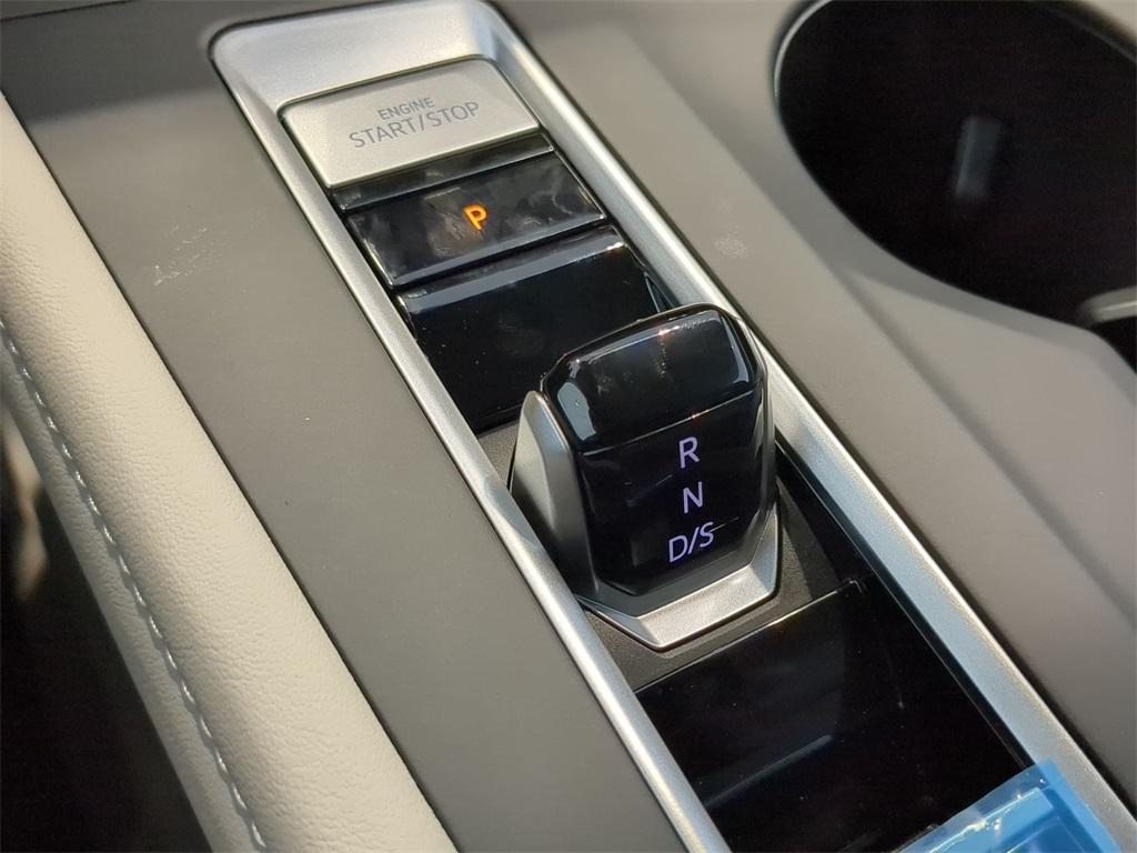 new 2025 Volkswagen Atlas car, priced at $38,867