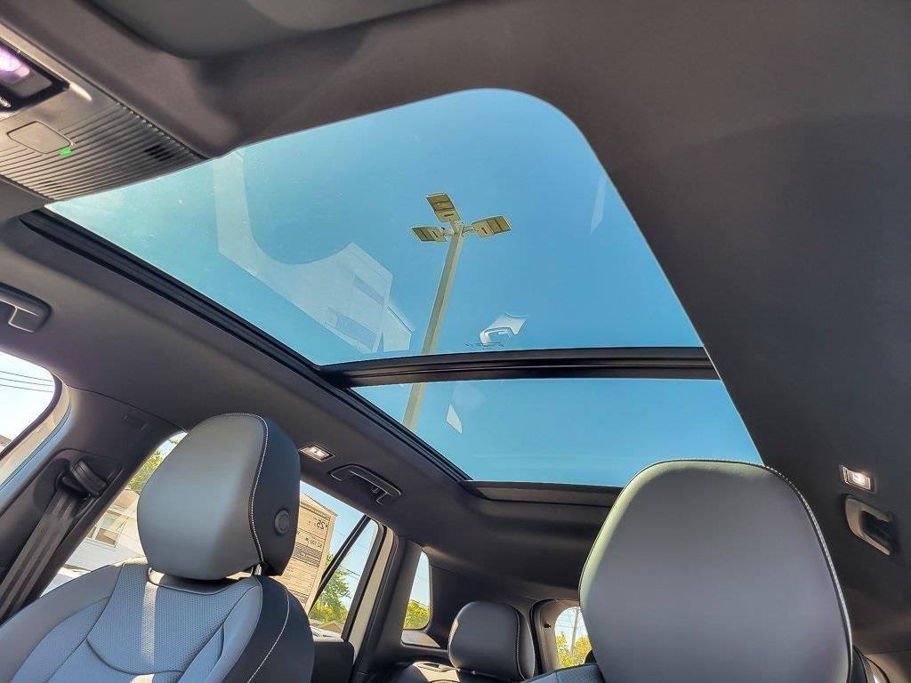 new 2025 Volkswagen Tiguan car, priced at $36,485