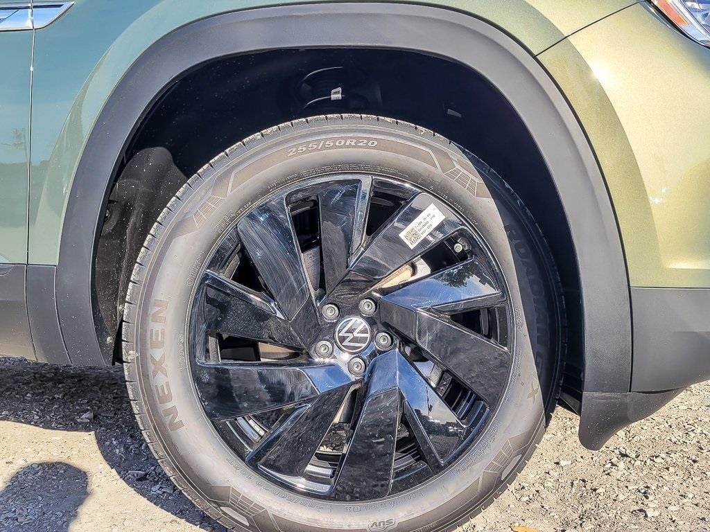 new 2026 Volkswagen Atlas Cross Sport car, priced at $45,906