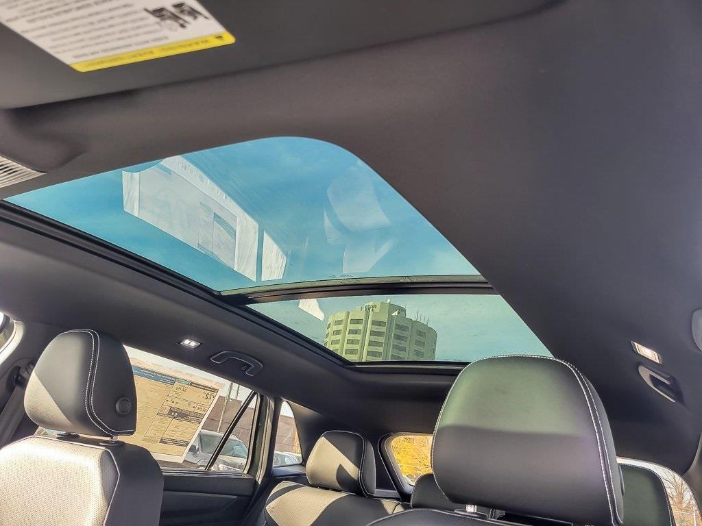 new 2026 Volkswagen Atlas Cross Sport car, priced at $45,906