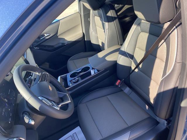 new 2026 Chevrolet Equinox car, priced at $33,315