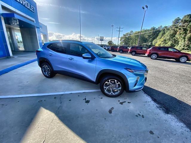 new 2025 Chevrolet Trax car, priced at $24,275