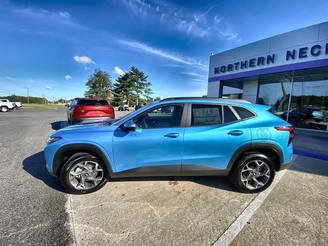 new 2025 Chevrolet Trax car, priced at $24,275