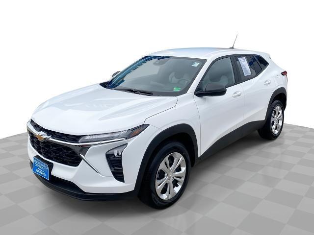 used 2025 Chevrolet Trax car, priced at $25,950