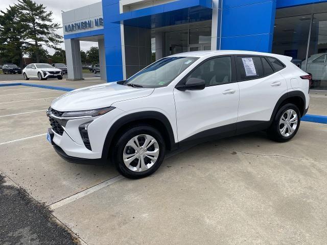 used 2025 Chevrolet Trax car, priced at $23,950