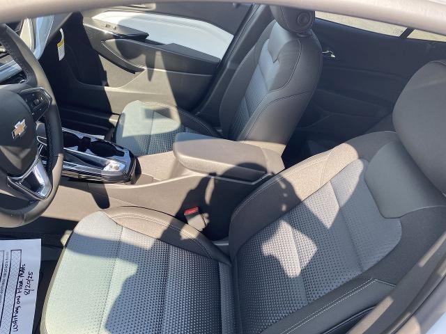 new 2025 Chevrolet Trax car, priced at $25,880