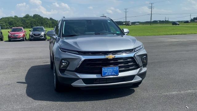 new 2025 Chevrolet Blazer car, priced at $37,055