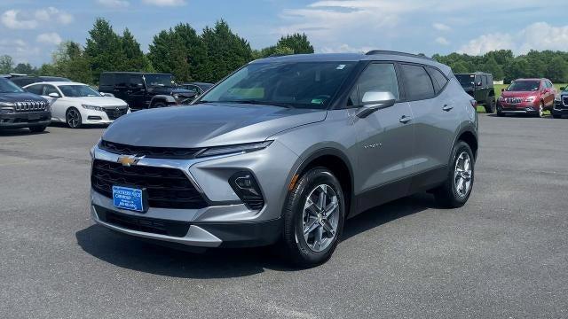 new 2025 Chevrolet Blazer car, priced at $37,055
