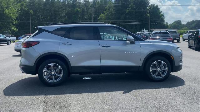new 2025 Chevrolet Blazer car, priced at $37,055