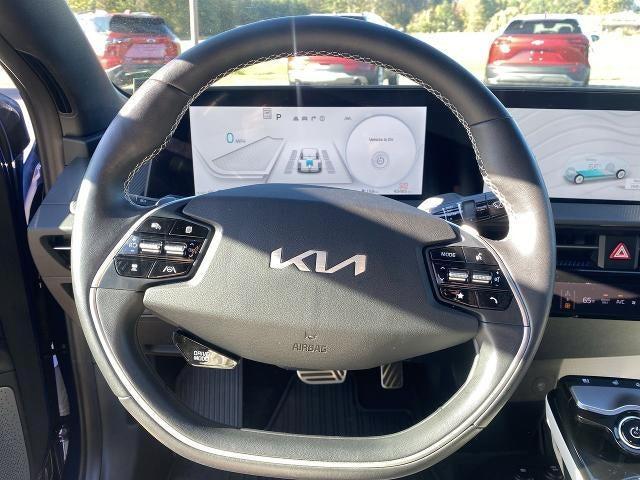 used 2023 Kia EV6 car, priced at $28,995