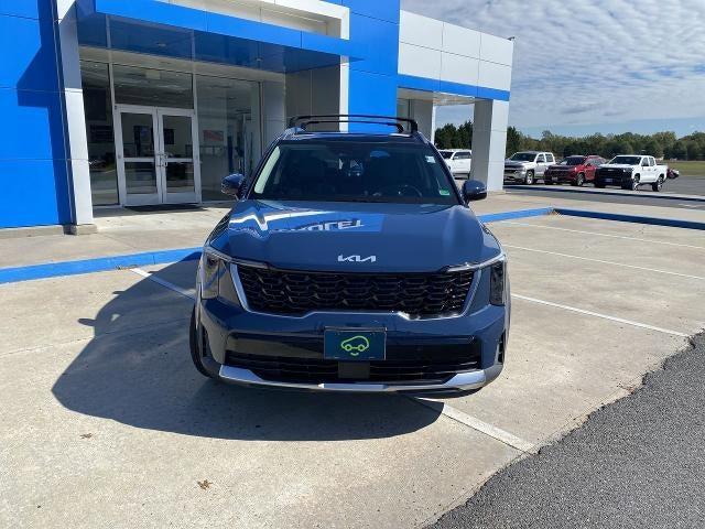 used 2025 Kia Sorento car, priced at $33,995