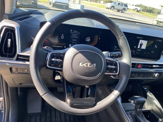 used 2025 Kia Sorento car, priced at $33,995