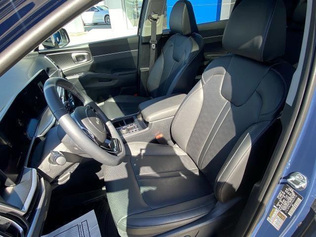 used 2025 Kia Sorento car, priced at $33,995