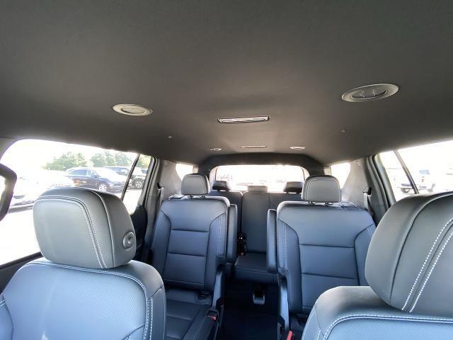 new 2026 Chevrolet Traverse car, priced at $41,195