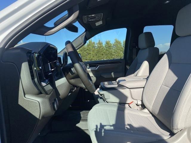 new 2025 Chevrolet Silverado 1500 car, priced at $48,600