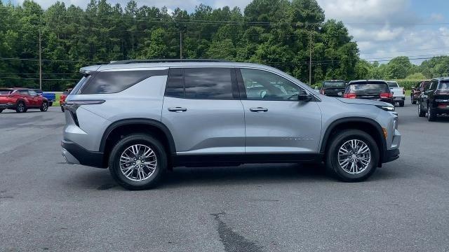 new 2025 Chevrolet Traverse car, priced at $41,560