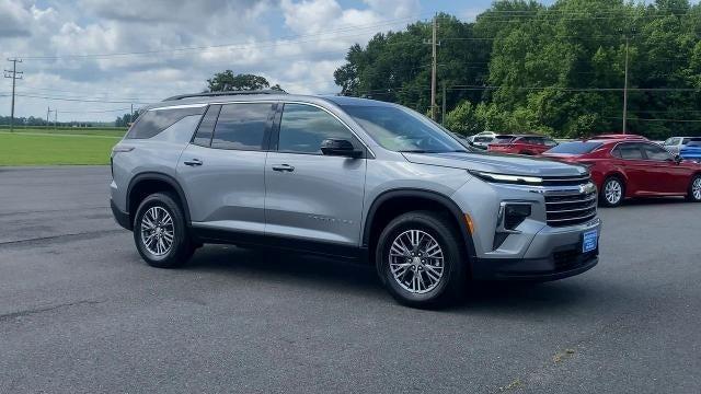 new 2025 Chevrolet Traverse car, priced at $41,560