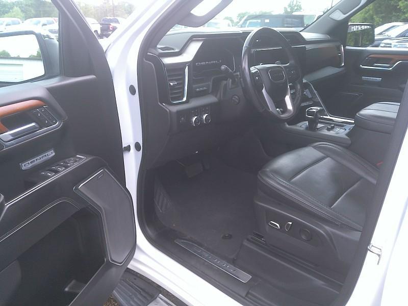 used 2023 GMC Sierra 1500 car, priced at $48,298