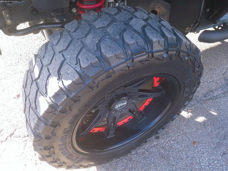 used 2015 Jeep Wrangler Unlimited car, priced at $16,998