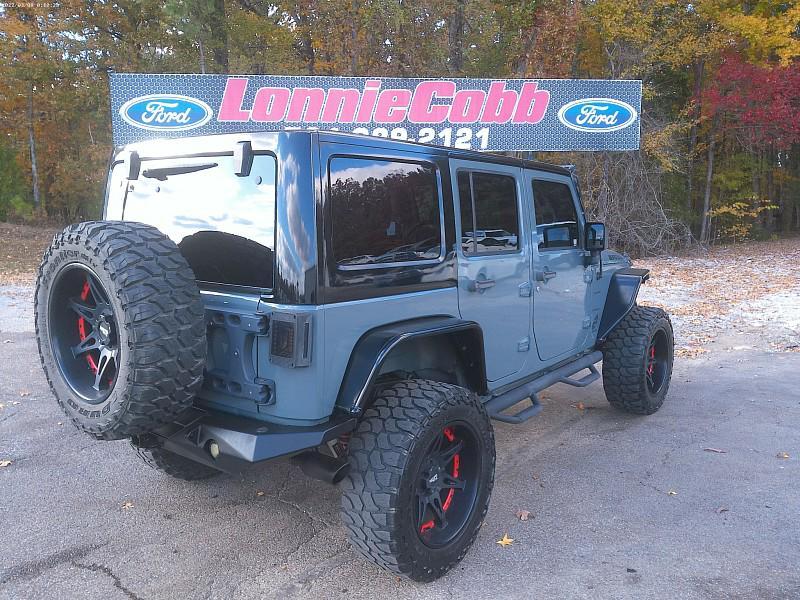 used 2015 Jeep Wrangler Unlimited car, priced at $16,998