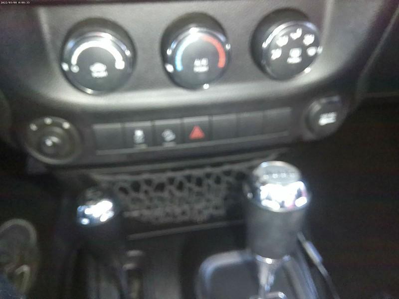 used 2015 Jeep Wrangler Unlimited car, priced at $16,998