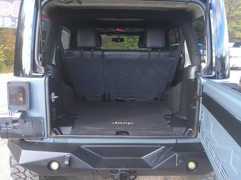 used 2015 Jeep Wrangler Unlimited car, priced at $16,998