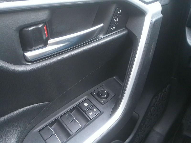 used 2020 Toyota RAV4 car, priced at $27,998