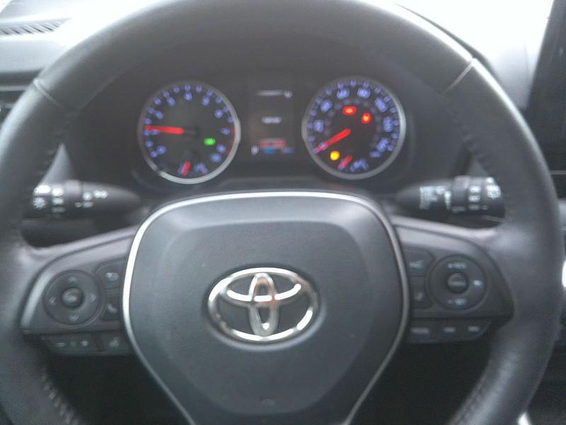 used 2020 Toyota RAV4 car, priced at $27,998