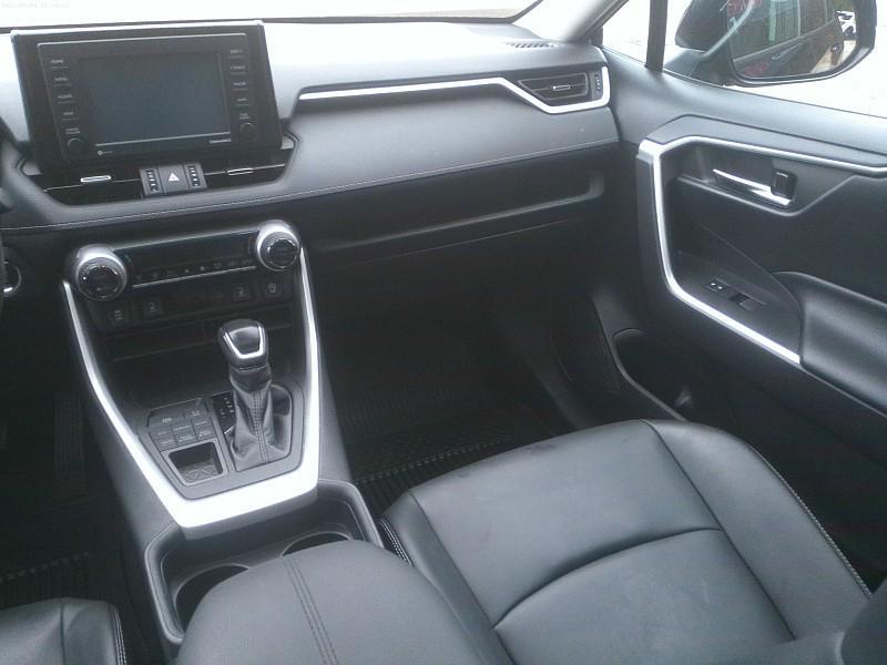 used 2020 Toyota RAV4 car, priced at $27,998