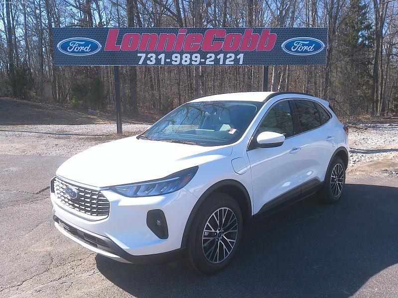 new 2025 Ford Escape PHEV car, priced at $39,379