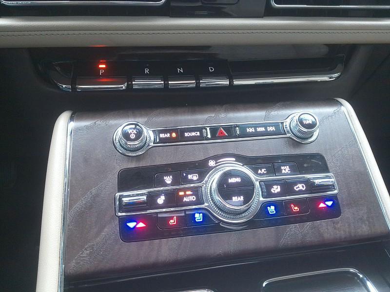 used 2023 Lincoln Aviator car, priced at $49,998