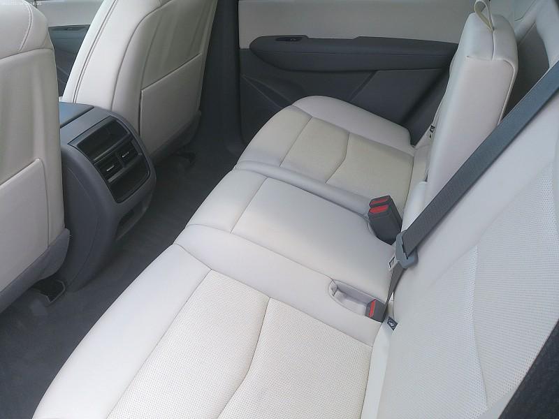 used 2024 Cadillac XT5 car, priced at $39,998