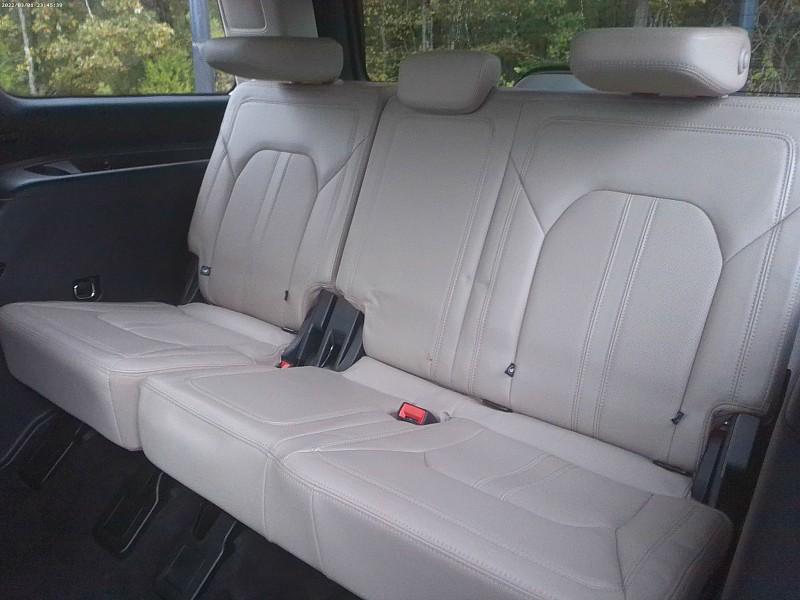 used 2022 Ford Expedition car, priced at $46,998