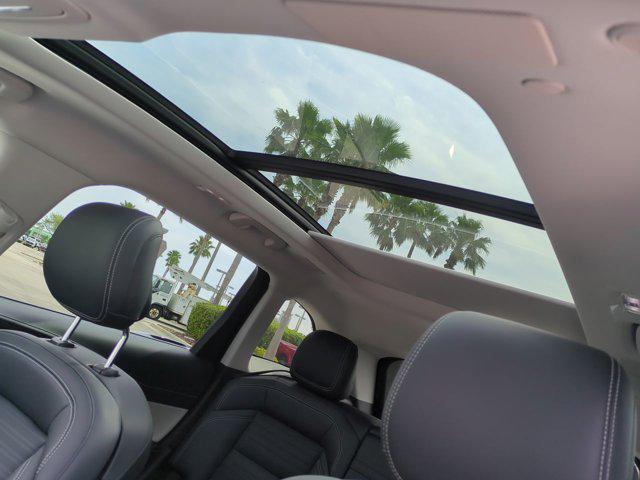 new 2025 Lincoln Nautilus car, priced at $69,660
