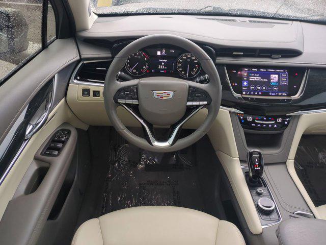 used 2023 Cadillac XT6 car, priced at $38,988