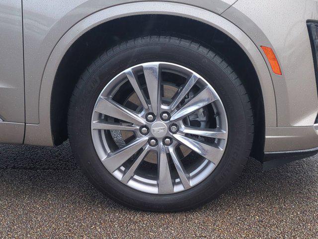 used 2023 Cadillac XT6 car, priced at $38,988