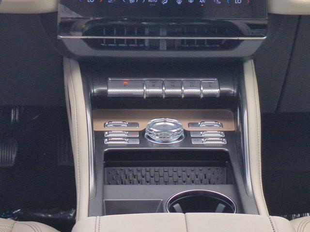 new 2025 Lincoln Nautilus car, priced at $60,379