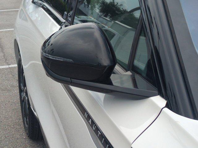new 2025 Lincoln Nautilus car, priced at $60,379