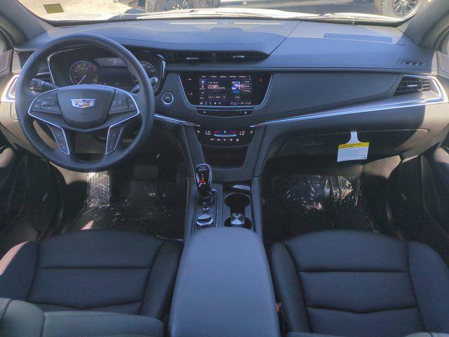 used 2025 Cadillac XT5 car, priced at $41,598
