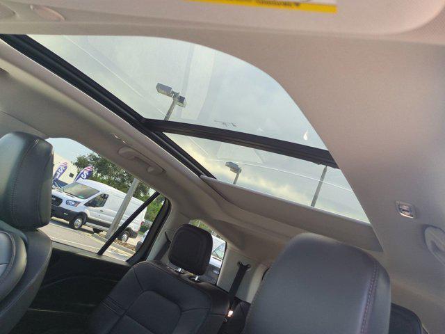 used 2025 Lincoln Aviator car, priced at $57,092