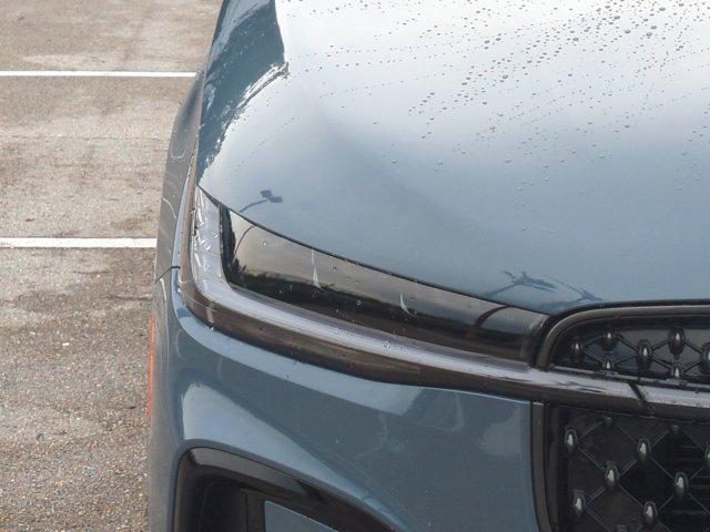 new 2025 Lincoln Nautilus car, priced at $81,395