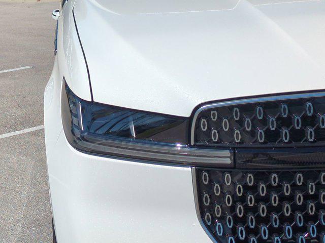 new 2025 Lincoln Navigator car, priced at $109,055