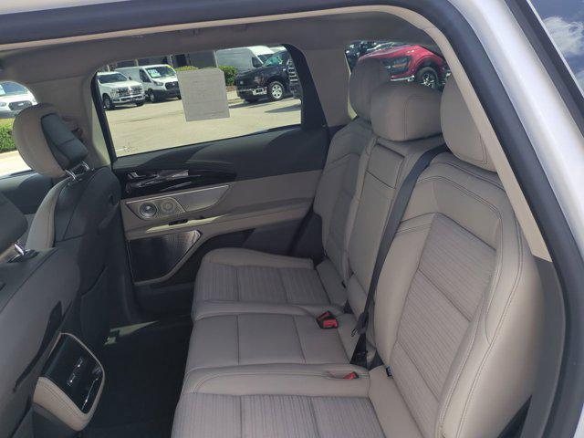new 2025 Lincoln Nautilus car, priced at $71,980