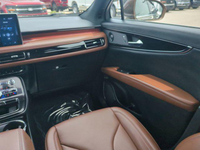 used 2022 Lincoln Nautilus car, priced at $37,550