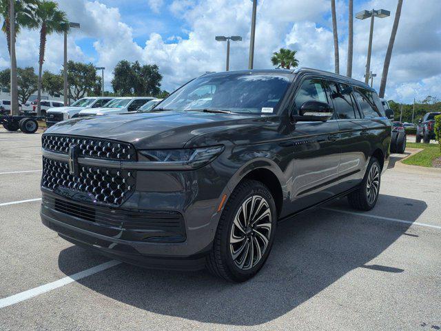 new 2025 Lincoln Navigator car, priced at $124,190
