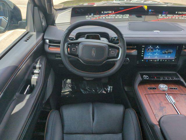 new 2025 Lincoln Navigator car, priced at $124,190