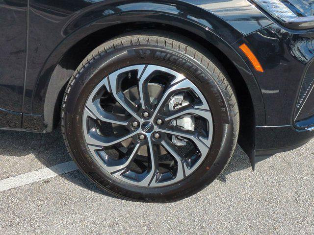 new 2025 Lincoln Nautilus car, priced at $65,125